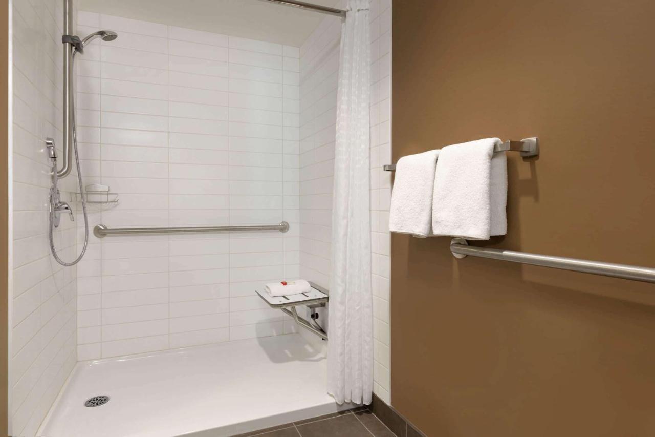 Microtel Inn And Suites By Wyndham Weyburn Dış mekan fotoğraf